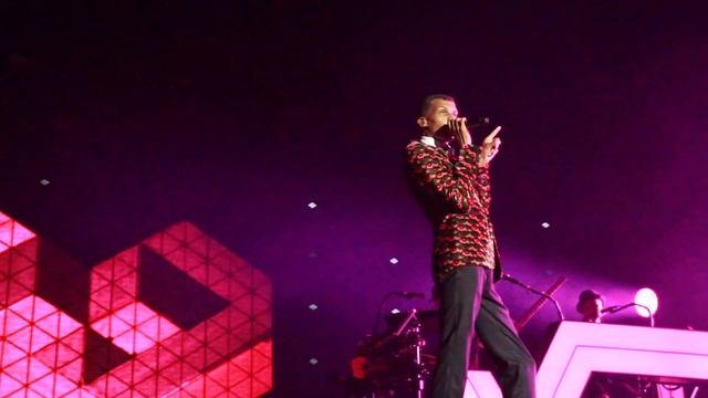 Francofolies 2014 - Stromae "tous les mêmes" смотреть онлайн