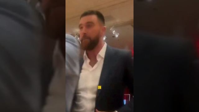 Taylor swift Hold Travis Kelce's Hand at mohamies vegas gala event смотреть онлайн