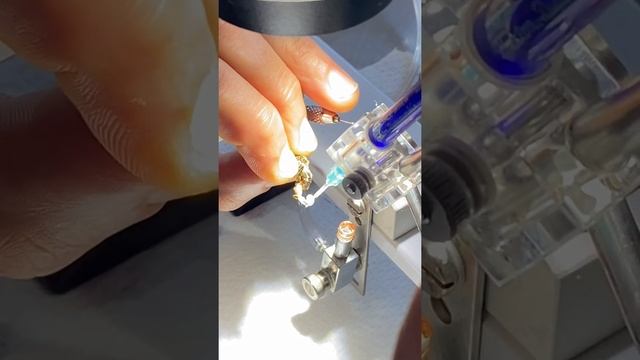 Instrumental insemination queen bees смотреть онлайн