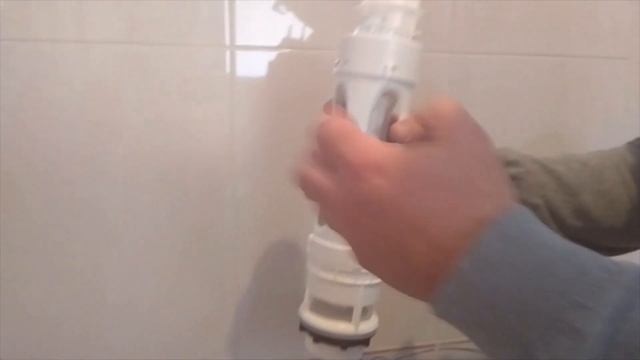 Ajuste de carga y descarga de cisterna Roca de doble pulsador смотреть онлайн