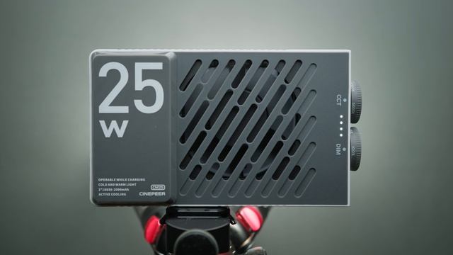 Zhiyun CINEPEER CX100 & CM25: Your Next Portable Lights? смотреть онлайн