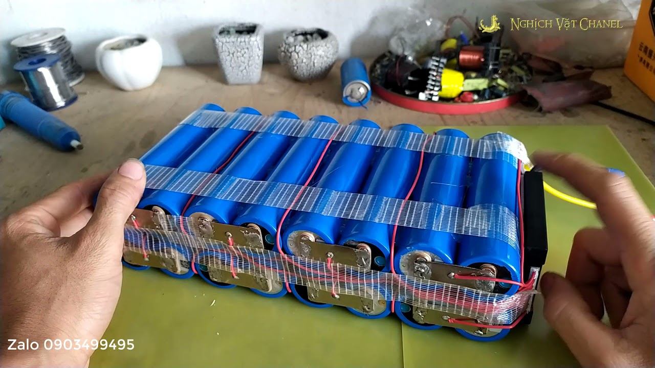 Pin Lithium lifepo4 sắt phosphate 48v 15ah thay thế xe điện chạy 4 bình nhỏ смотреть онлайн