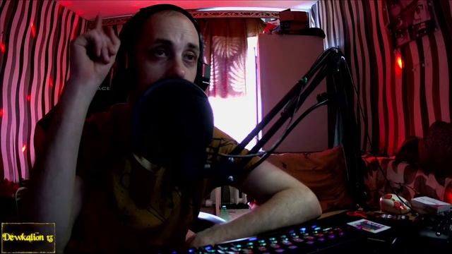 Вечером смотрим оставшиеся OVA по Атаке Титанов смотреть онлайн