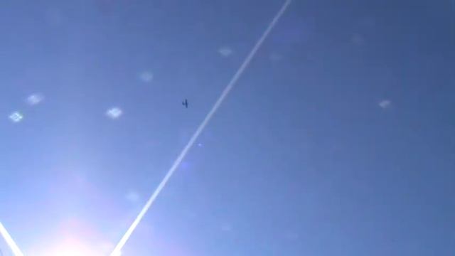 Ан-2 готовится к посадке в Приморско-Ахтарске смотреть онлайн