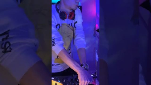 NITROPULSE - Mixtape by Sergio Gareth - Winter Minimal смотреть онлайн