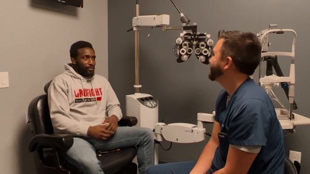 MMA Fighter Anthony Ivy gets SMILE LASIK смотреть онлайн