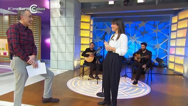 La Tarde, aquí y ahora | Carminho, la gran voz del fado nos estremece cantando "Se vieres" смотреть онлайн