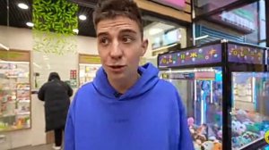 покупаем все одного цвета 24 часа челенж! рекция на Влад А4