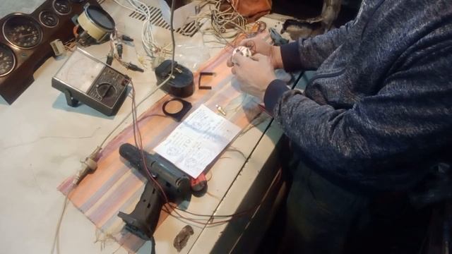 китайские товарищи прислали мне датчик температуры масла. ура. смотреть онлайн