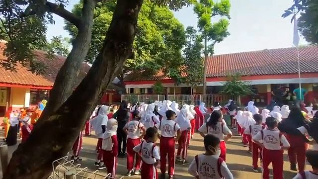 Senam Jumat All Mekarjaya 14 смотреть онлайн