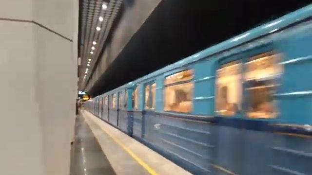второй парад Метрополитена в день транспорта еж3 смотреть онлайн