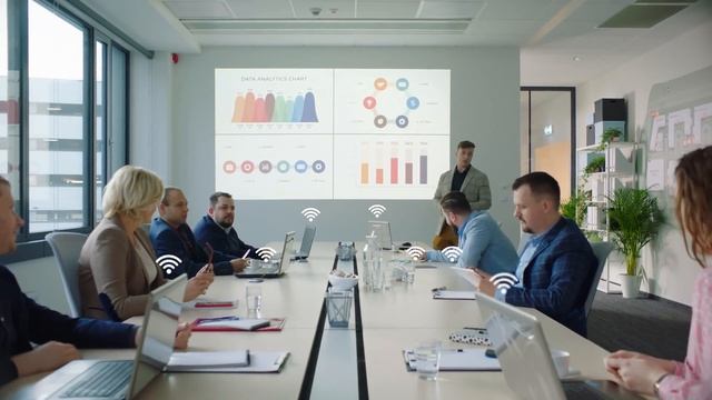 Vivitek’s NovoConnect - the only wireless collaboration Ecosystem to manage your visual content смотреть онлайн