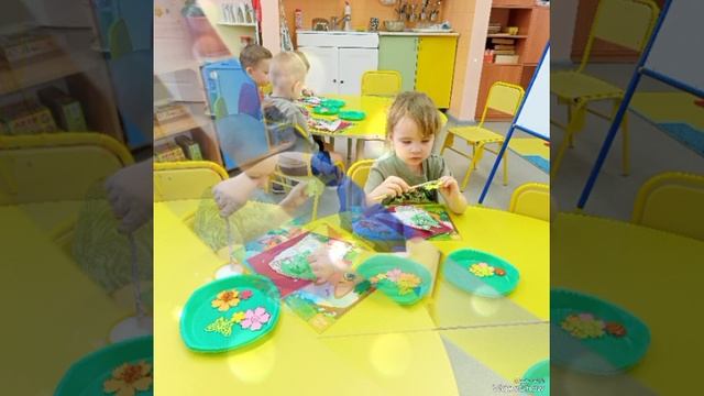 Аппликация "Букет для мамы" младшая группа "Звёздочки' смотреть онлайн