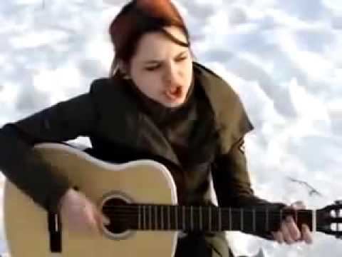 Девушка классно поет под гитару!!!!! смотреть онлайн