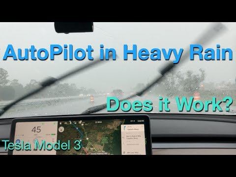 Tesla AutoPilot in Heavy Rain - Model 3 смотреть онлайн