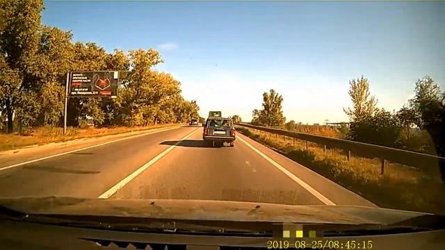 Момент крушения моста в Харькове после проезда грузовика смотреть онлайн