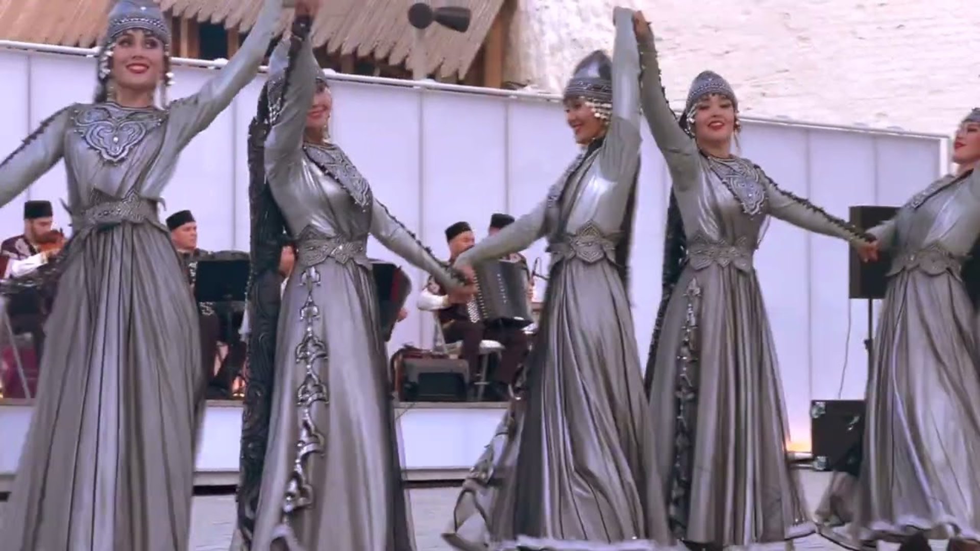 Серебряный браслет — Государственный ансамбль песни и танца Республики Татарстан, 2024 год смотреть онлайн