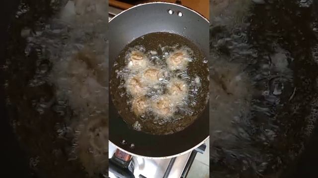 BOLABOLANG SPANISH SARDINES смотреть онлайн