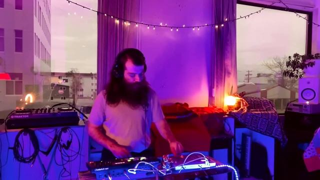 sunaïra - fantom studio ::: live ambient techno w #modelcycles #analogrytm #elektron смотреть онлайн