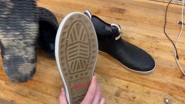 The BEST Slip-On Winter Boot ! | XtraTuf Deck Boots смотреть онлайн