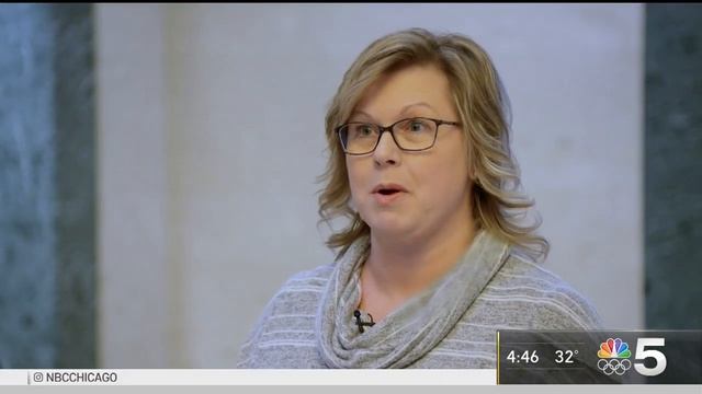 Shingles Vaccine: The Controversy Behind The Recommended Age | NBC Chicago смотреть онлайн