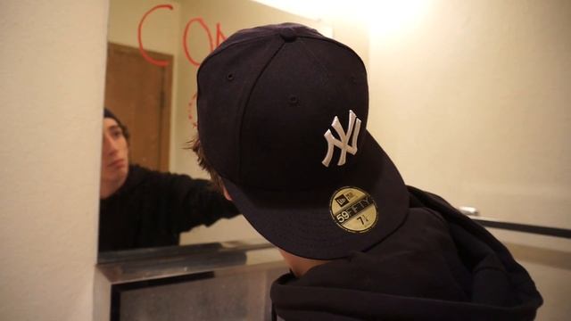 Insight - Flashbacks (Official Music Video) Produced by Badson смотреть онлайн