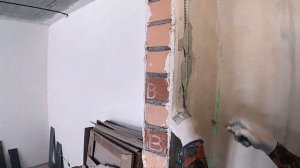 Как установить маяки для штукатурки стен