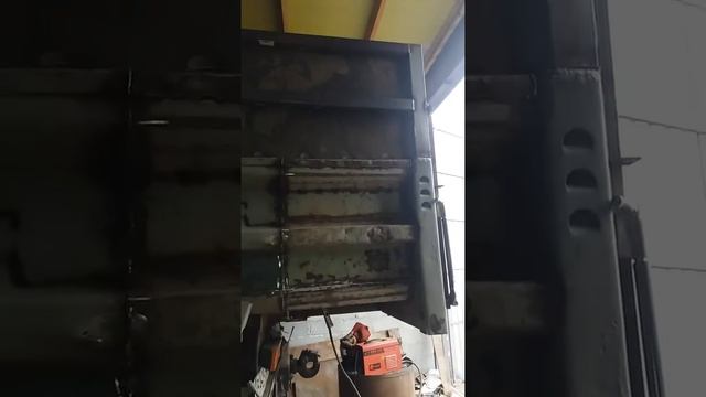 Маз 5549 переробка кузова,сварка смотреть онлайн
