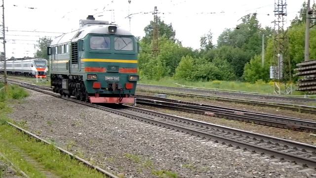 "ЗЕЛЕНЫЙ" ТЕПЛОВОЗ 2М62-0062Б смотреть онлайн