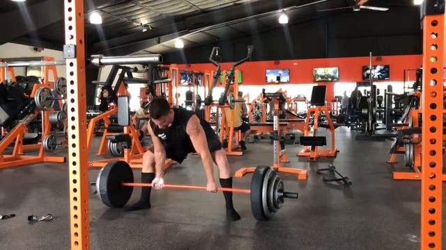 Sumo Dead Lifts 283 lbs x 4 x 4 | 180804 смотреть онлайн