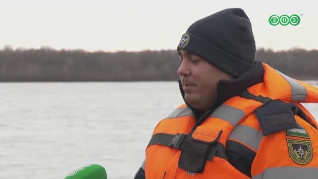 Сотрудники Госкомитета РБ по ЧС активно патрулируют водоёмы смотреть онлайн