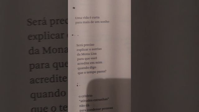 Sorriso de Monalisa // Paulo Leminski смотреть онлайн