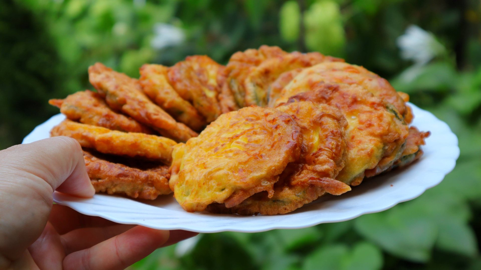 Это я готовлю 3 день подряд! Улетают ещё горячими, так просто но за уши не оттащить смотреть онлайн