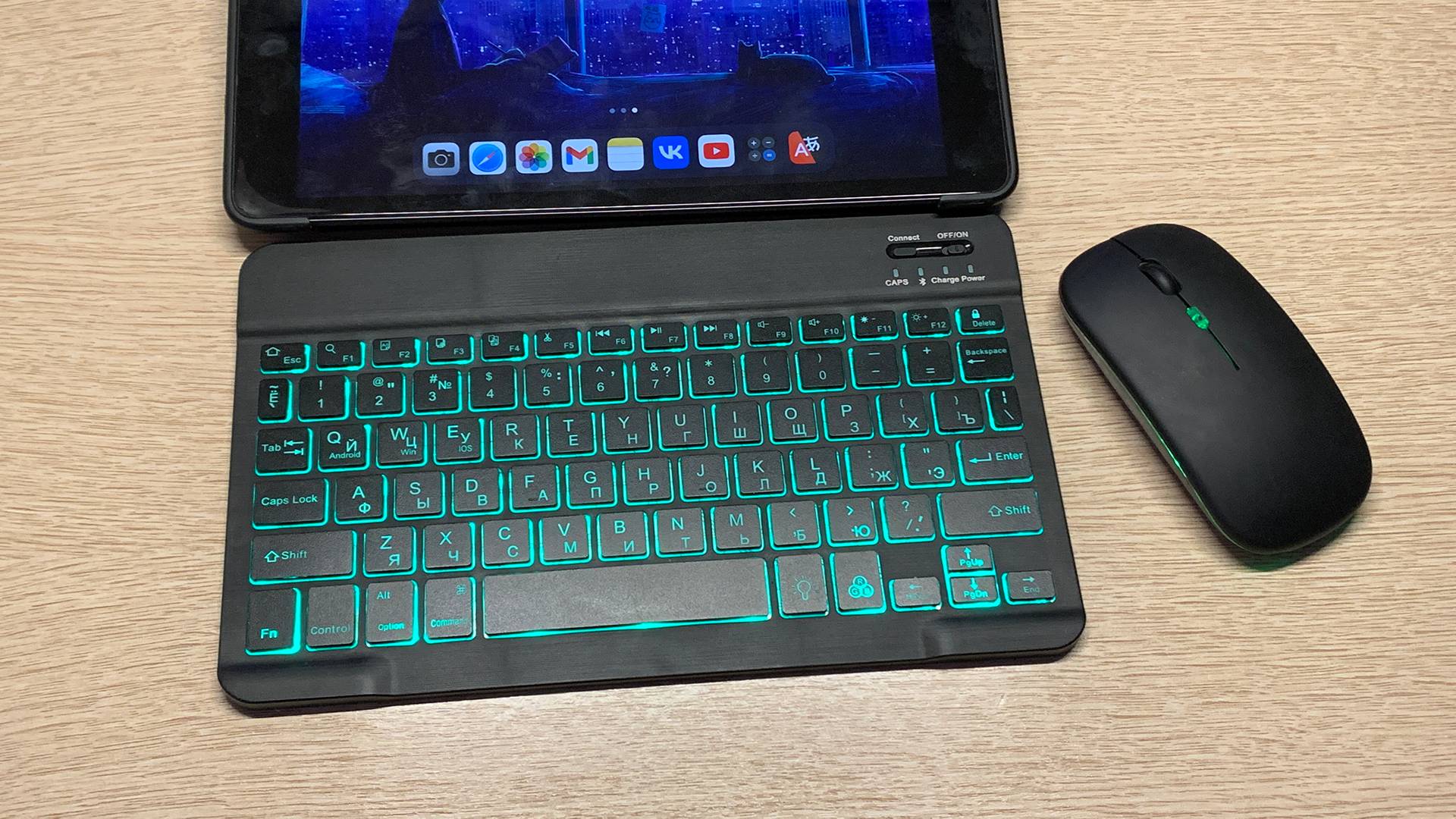 БЕСПРОВОДНАЯ КЛАВИАТУРА И МЫШЬ ДЛЯ ПЛАНШЕТА! ЛУЧШАЯ КЛАВА И МЫШЬ ДЛЯ iPAD! смотреть онлайн