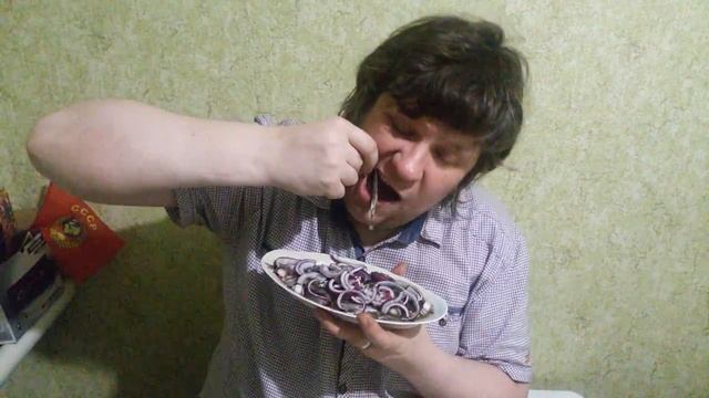 ВЫПИЛ ВОДКИ,ЗАКУСИЛ СЕЛЕДКОЙ. смотреть онлайн