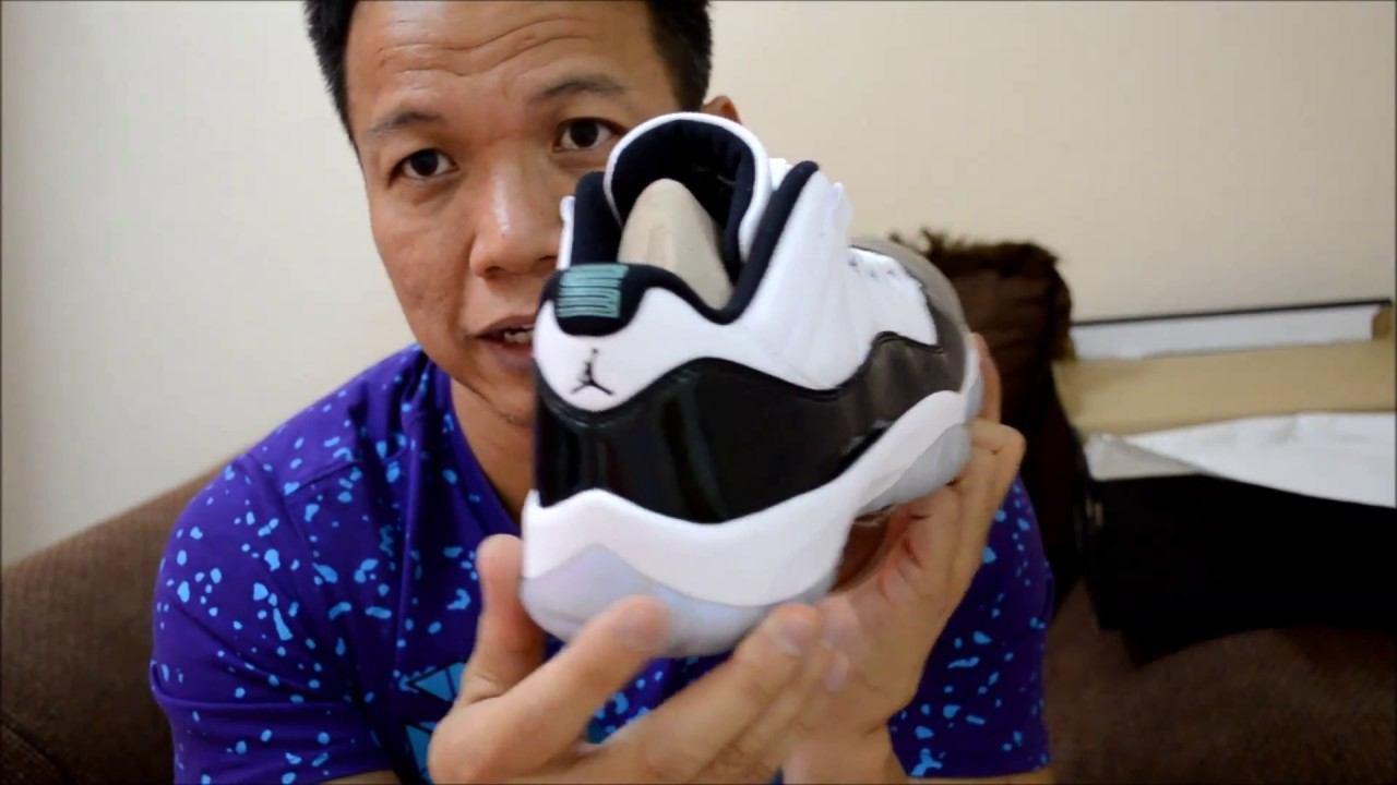 Air Jordan 11 Retro Low Emerald Rise Iredescent смотреть онлайн