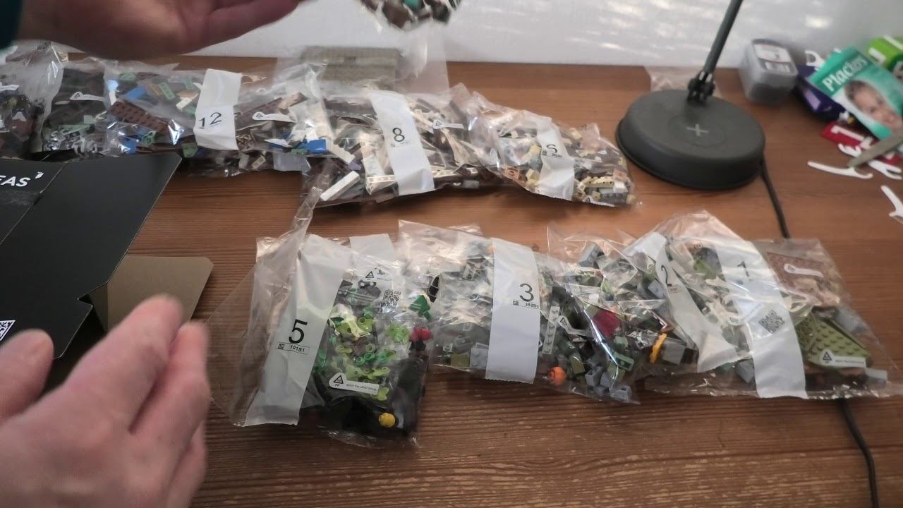 Unboxing Lego Ideas Medieval Blacksmith SET 21325 4K смотреть онлайн