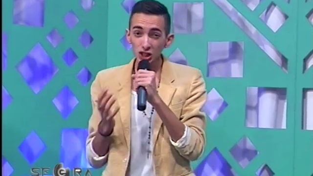 Aleandro Pace Tahir singing on Sfera. смотреть онлайн
