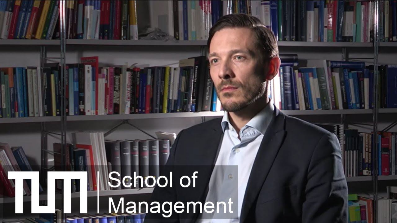 Prof. Dr. Jürgen Ernstberger: interlinkage between corporate reporting and managerial myopia смотреть онлайн