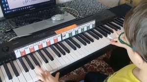 Хроматическая гамма в расходящемся и сходящемя движениях