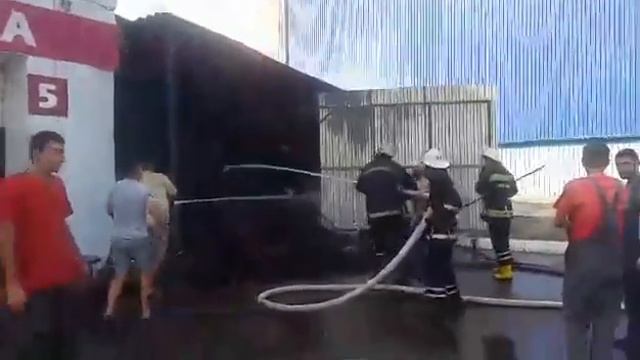 Пожар на Героев Труда. 21.08.2017 смотреть онлайн