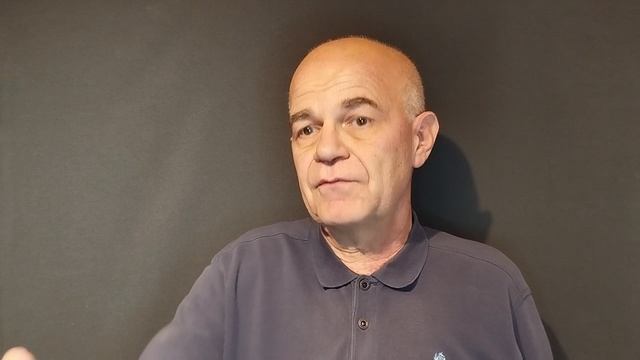 ПЧЕЛОВОД Артемий Корочков смотреть онлайн
