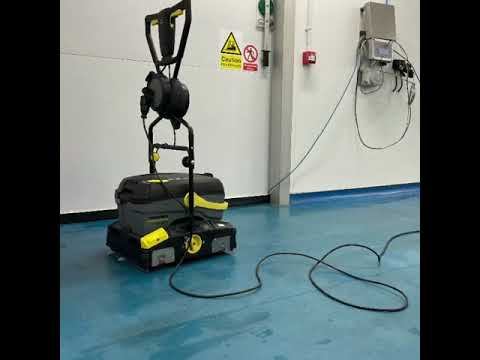 Challenge Karcher - BR40/10 смотреть онлайн