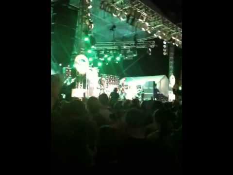 Radiator by Family Force 5 ~ Rock the Universe 2011 смотреть онлайн