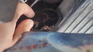 замена лампочки подсветки поворотов Хендай Солярис 2