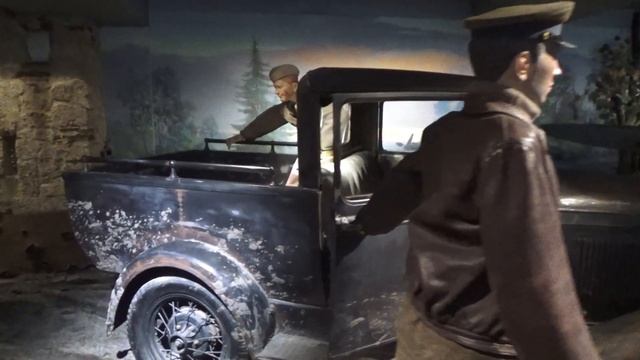 ГАЗ-4 — модификация ГАЗ-А с грузопассажирским кузовом типа «пикап». смотреть онлайн