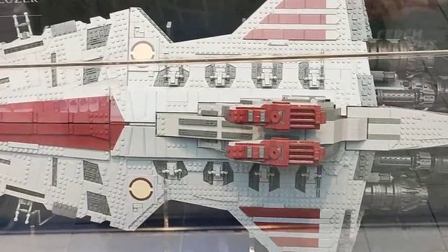 LEGO Star Wars 75367 UCS Venator смотреть онлайн
