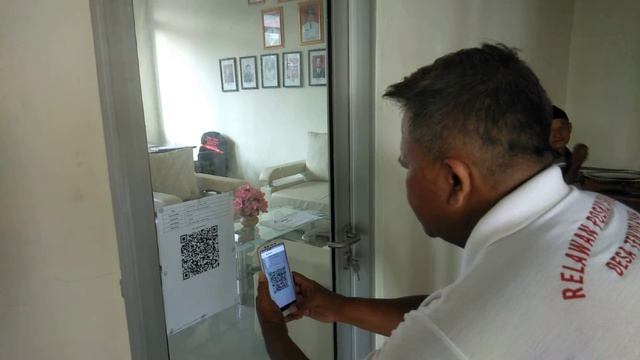 Presensi Pemerintah Desa Tenjolayar смотреть онлайн