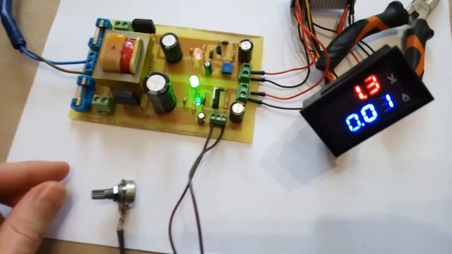 Simple voltage regulator LM317 & DSN-VC288 смотреть онлайн
