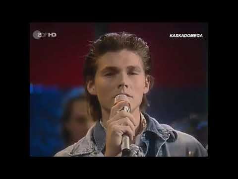 A-Ha - Crying In The Rain (Перевод песни) смотреть онлайн
